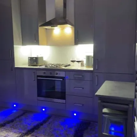 Scottish Stunning Home Stay With Free Parking And Pet Friendly Perth Exterior foto